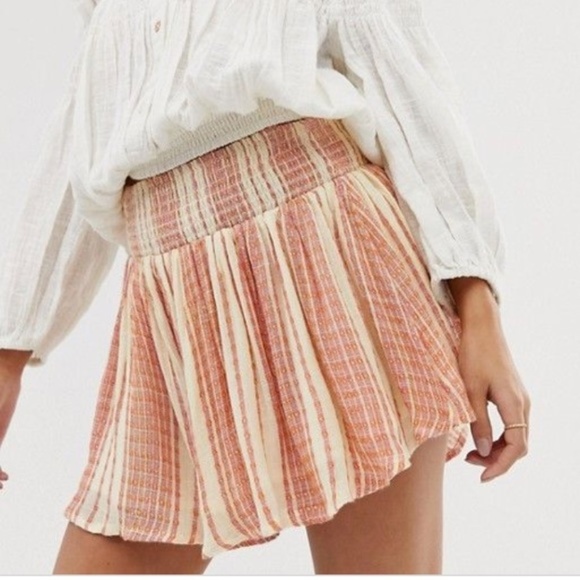 Free People She Will Be Loved Shorts. L - Picture 2 of 8